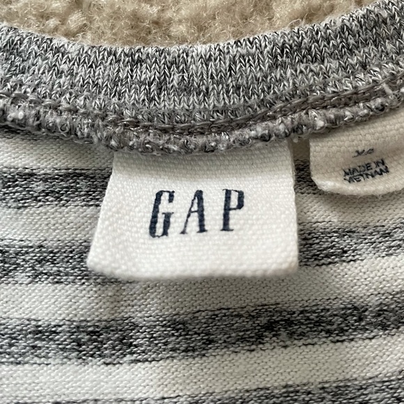 GAP grey jumpsuit with pockets - Picture 4 of 4